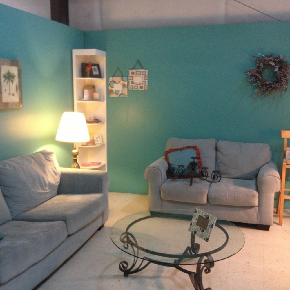 Helping Hand Missions - Display 1/9/13 - Thrift Stores Near Me - Gulf Breeze, Florida