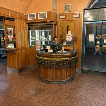 Giolitti - Giolitti cashier - Ice Cream & Frozen Yogurt Near Me - Rome, RM Giolitti - Giolitti cashier - Ice Cream & Frozen Yogurt Near Me - Rome, RM
