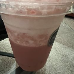 Gourmet Latté - Strawberry smoothie with popping boba
