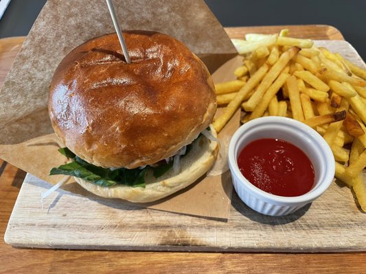 ザ カレンダー - Updated December 2025 - 43 Photos - 春日町1-3