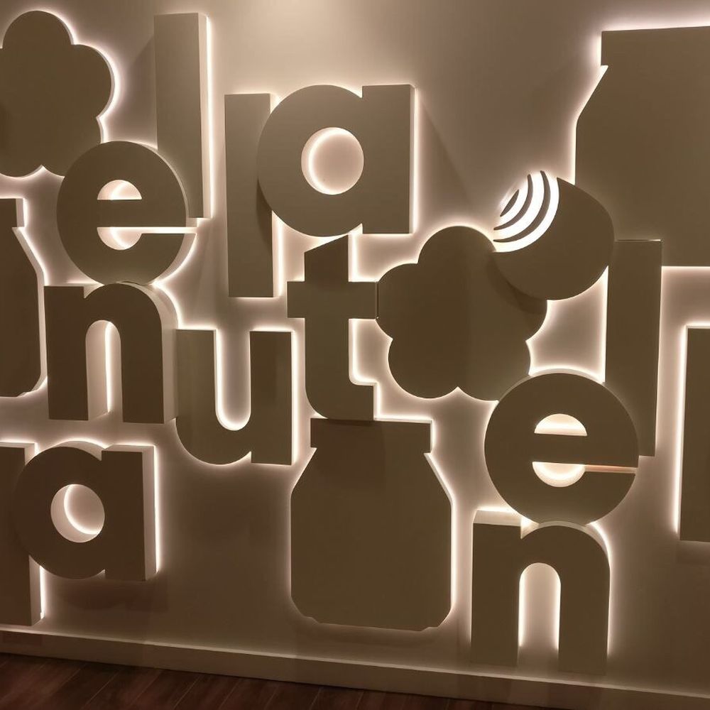 Nutella Cafe - Desserts Near Me - Chicago, Illinois