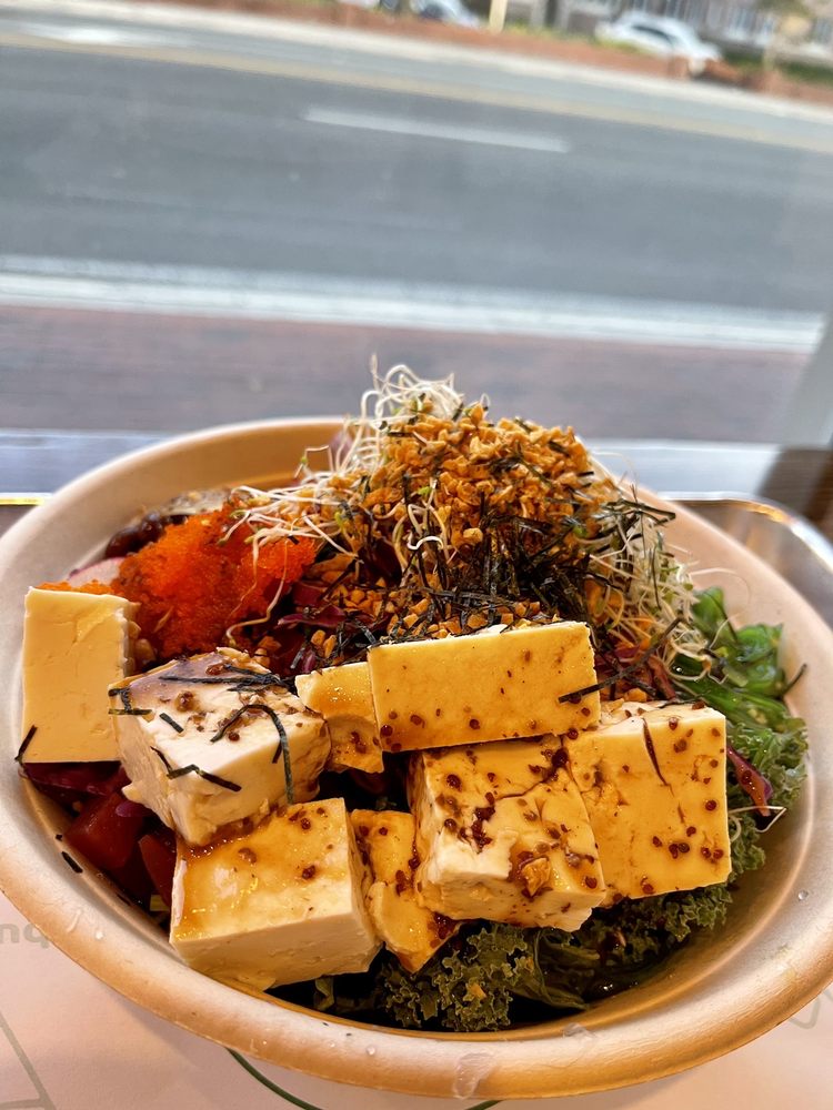 Food from Pokébowl Station