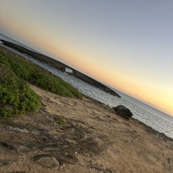 Laie Point - Waiting for sun to come up