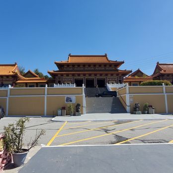 Hsi Lai Temple - Buddhist Temples Near Me - Hacienda Heights, California
