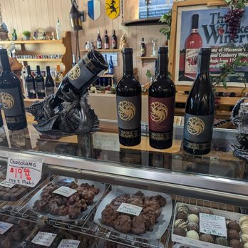 Schultz's Cheese Haus - Wine and chocolates - Cheese Shops Near Me - Beaver Dam, Wisconsin