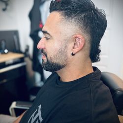 Fades And Foil By Mel - Skin hawk with natural curly hair