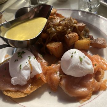 Le Diplomate - Eggs Norwegian - Brasseries Near Me - Washington, DC, District of Columbia