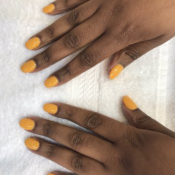 Marina Nails Spa - My nail technician was Ha and she did a FABULOUS job but the shop was a major joke everything was an extra charge - Nail Salons Near Me - Venice, California
