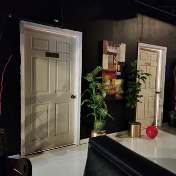Select 13 - Restrooms - Diners Near Me - Portsmouth, Virginia Select 13 - Restrooms - Diners Near Me - Portsmouth, Virginia