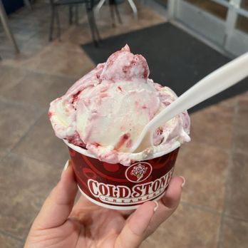 Cold Stone Creamery - Berry berry berry goo - Ice Cream & Frozen Yogurt Near Me - Rosemead, California Cold Stone Creamery - Berry berry berry goo - Ice Cream & Frozen Yogurt Near Me - Rosemead, California