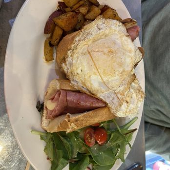 Cafe Bonjour - Breakfast & Brunch Near Me - Boston, Massachusetts