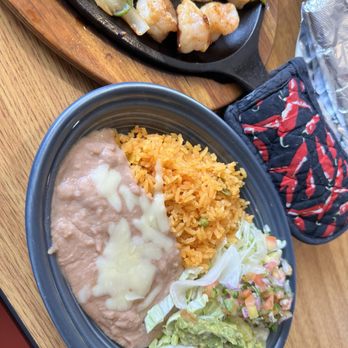 Los Dos Compadres - Side of rice and beans - New Mexican Cuisine Near Me - Elon, North Carolina Los Dos Compadres - Side of rice and beans - New Mexican Cuisine Near Me - Elon, North Carolina
