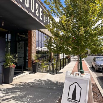 House of Smith - Entrance - Wineries Near Me - Walla Walla, Washington