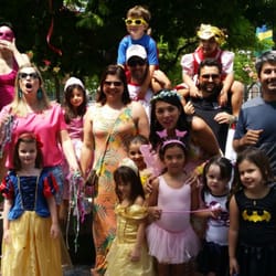 Escolinha Toca da Criança - Carnaval da Toca na Praça Martins Dourado: famílias reunidas!