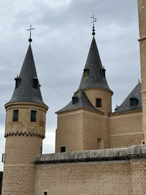 Alcázar de Segovia by null