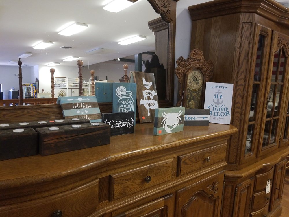 THE BARGAIN CENTER Updated October 2024 10 Photos 14303 Ridge Rd