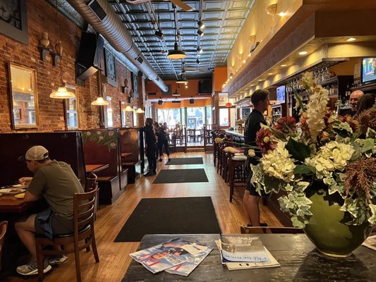 Isabella's Taverna & Tapas Bar by null