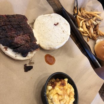 Mission BBQ - Brisket sandwich with mac n cheese - Barbeque Near Me - Winchester, Virginia