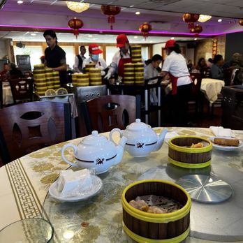 Green Lake Restaurant - Tea, shumai, dim sum carts - Seafood Near Me - Green Brook Township, New Jersey