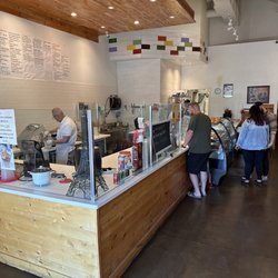 Ernie's The French Bakery