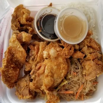 Triple RTs Catering & Lunchwagon - Combo plate... pansit and vinegar sauces a plus. Generous amount of chicken... plate lunch couldn't close. - Food Trucks Near Me - Waipahu, Hawaii Triple RTs Catering & Lunchwagon - Combo plate... pansit and vinegar sauces a plus. Generous amount of chicken... plate lunch couldn't close. - Food Trucks Near Me - Waipahu, Hawaii