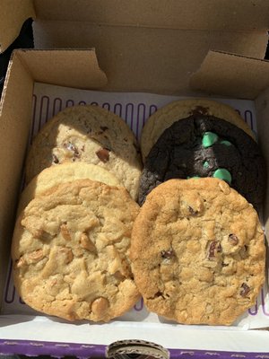 Insomnia Cookies by null