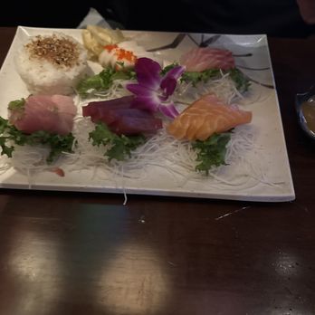 Shangeri La - Sashimi - Asian Fusion Near Me - Bronx, New York