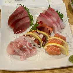 Yashima Restaurant - Sashimi plate