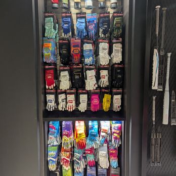 Rawlings Sporting Goods - Sporting Goods Near Me - St. Louis, Missouri