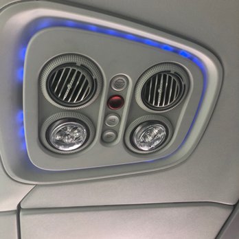 Coach Max - Everyone has access to their own a/c strength and direction - Buses Near Me - Los Angeles, California Coach Max - Everyone has access to their own a/c strength and direction - Buses Near Me - Los Angeles, California