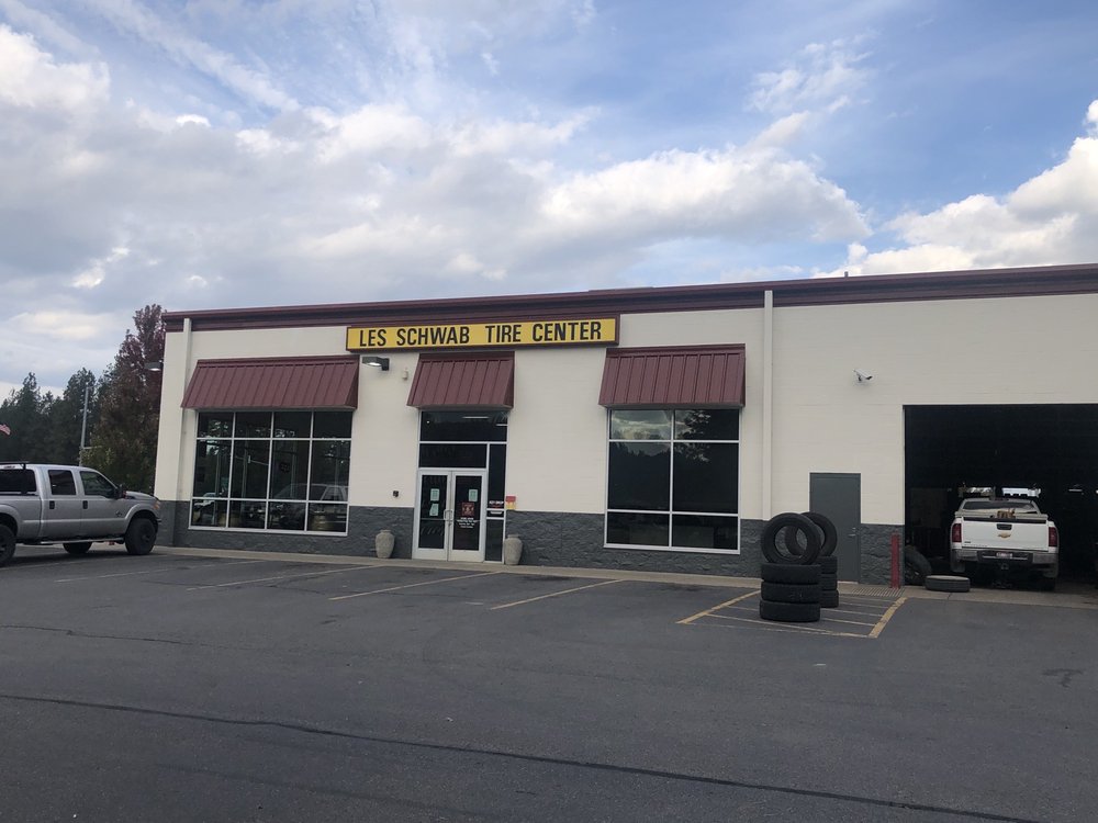 LES SCHWAB TIRE CENTER Updated August 2024 15 Reviews 13500 W Hwy
