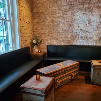 Moonshine Grill - Waiting area - Southern Near Me - Austin, Texas