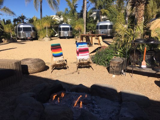 Caravan Outpost by null