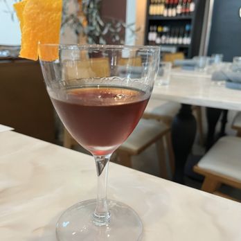 Lola - Spanish Near Me - Nashville, Tennessee
