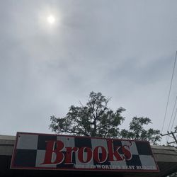 Brooks Sandwich House - Outside