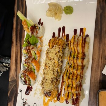 Sumo - Deep Fried California Roll Mini Sumo Roll Shrimp Tempura - Japanese Near Me - Yakima, Washington Sumo - Deep Fried California Roll Mini Sumo Roll Shrimp Tempura - Japanese Near Me - Yakima, Washington