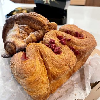 Vicente - Raspberry croissant - Bakeries Near Me - Charlotte, North Carolina Vicente - Raspberry croissant - Bakeries Near Me - Charlotte, North Carolina