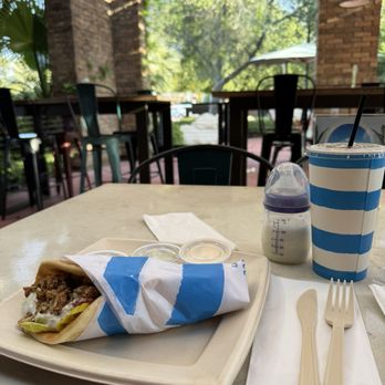 Luna Grill Redlands - Chicken Classic Pita - Greek Near Me - Redlands, California Luna Grill Redlands - Chicken Classic Pita - Greek Near Me - Redlands, California