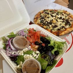 Vic's Pizzeria - Family salad