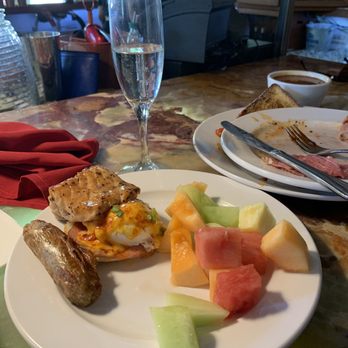 201 Main Event Venue - Bottomless mimosa and buffet - Venues & Event Spaces Near Me - Salinas, California 201 Main Event Venue - Bottomless mimosa and buffet - Venues & Event Spaces Near Me - Salinas, California