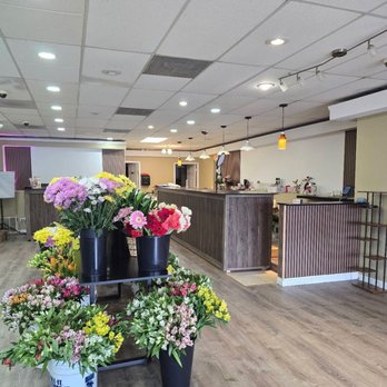 Lesly Flowers Gurnee - Florists Near Me - Gurnee, Illinois Lesly Flowers Gurnee - Florists Near Me - Gurnee, Illinois