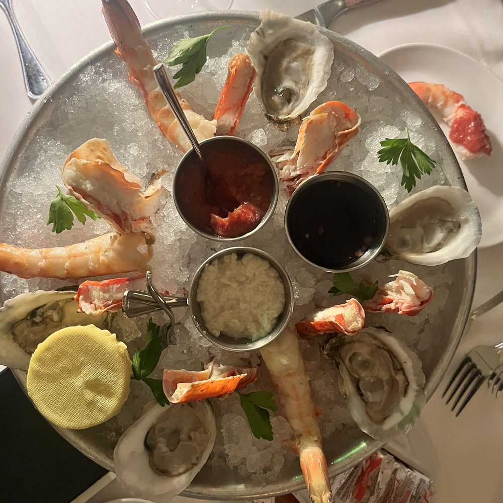 801 Chophouse - Petite Shellfish Platter - Steakhouses Near Me - Clayton, Missouri