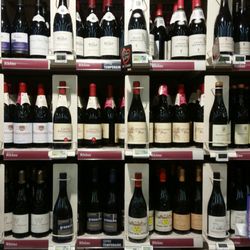 Centre Commercial Auchan - Good wine... great price. Chateauneuf du Pape... €13 !!!