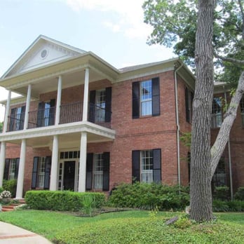 Mark Mahler-RE/MAX Temple Belton - A truly BEAUTIFUL home in the heart of south Temple. With 4 bedrooms, 4 baths, 3 living areas, 2 dining & a wonderful kitche... - Real Estate Agents Near Me - Temple, Texas Mark Mahler-RE/MAX Temple Belton - A truly BEAUTIFUL home in the heart of south Temple. With 4 bedrooms, 4 baths, 3 living areas, 2 dining & a wonderful kitche... - Real Estate Agents Near Me - Temple, Texas