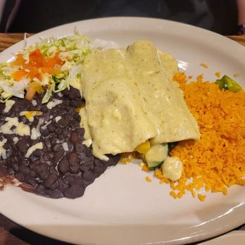 El Fenix - Veggie enchiladas - Mexican Near Me - Irving, Texas