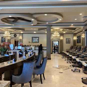 Castle Nail Bar - Nail Salons Near Me - Bellevue, Washington