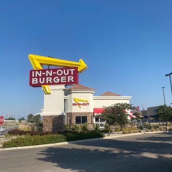 In-N-Out Burger - Burgers Near Me - Draper, Utah