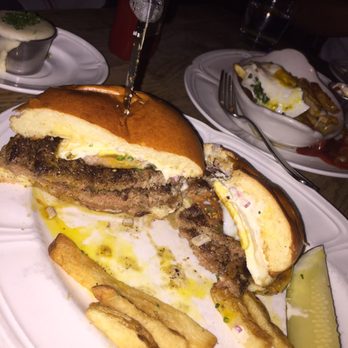 Au Cheval - Single burger - Bars Near Me - Chicago, Illinois Au Cheval - Single burger - Bars Near Me - Chicago, Illinois
