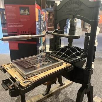 The Durham Museum - Printing press - Museums Near Me - Omaha, Nebraska