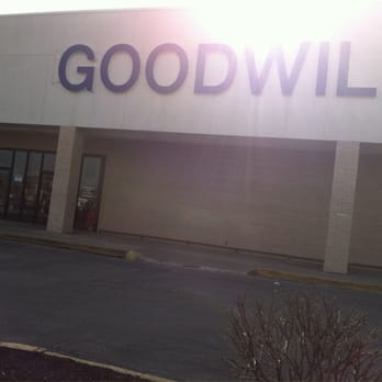 Goodwill - Thrift Stores Near Me - Lee's Summit, Missouri